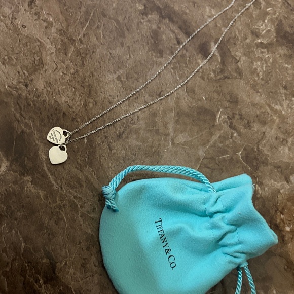 Tiffany & Co. Silver Double Heart Necklace with Engraved Tag - Picture 5 of 7